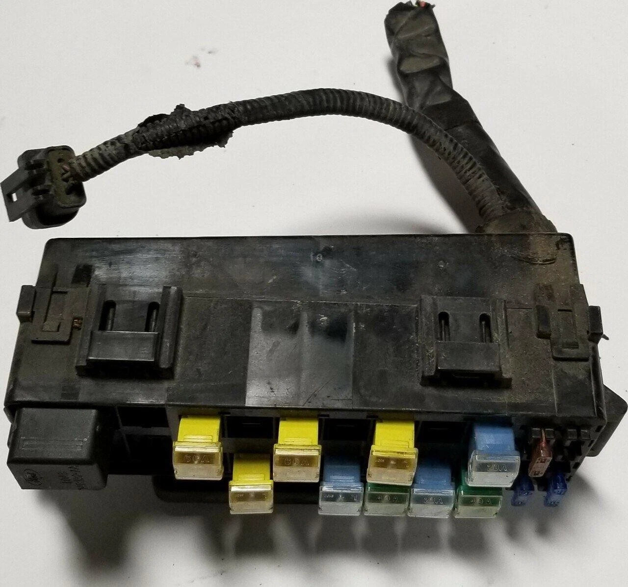 Engine Bay Fuse Box for Ford Thunderbird Cougar (1996–1997) 3.8L V6