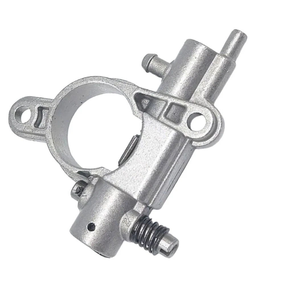 Oil Pump C022000211 for Chainsaws CS2511PN (2011–2019)