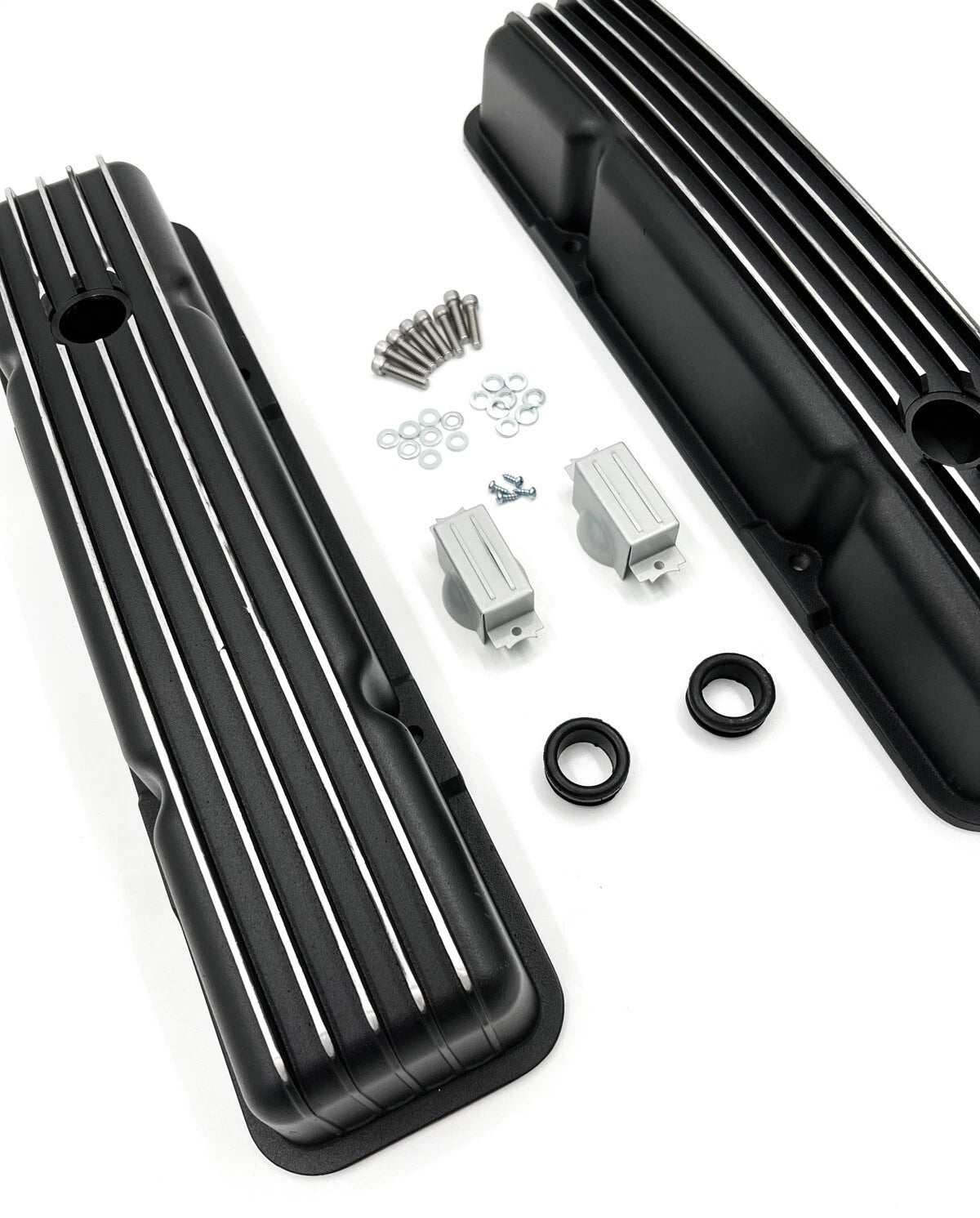 Short Valve Covers Black Aluminum Finned Replacement for Chevy 350 SBC (1967–1985)
