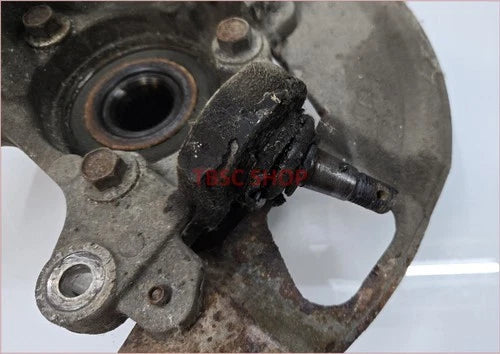 Front Right Spindle Wheel Hub for Lincoln Continental (1998–2002)
