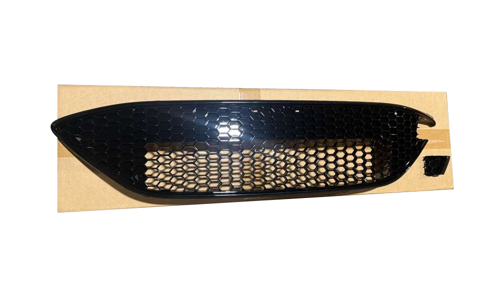 Front Radiator Grille for Ford Focus ST (2015-2018) Honeycomb Black