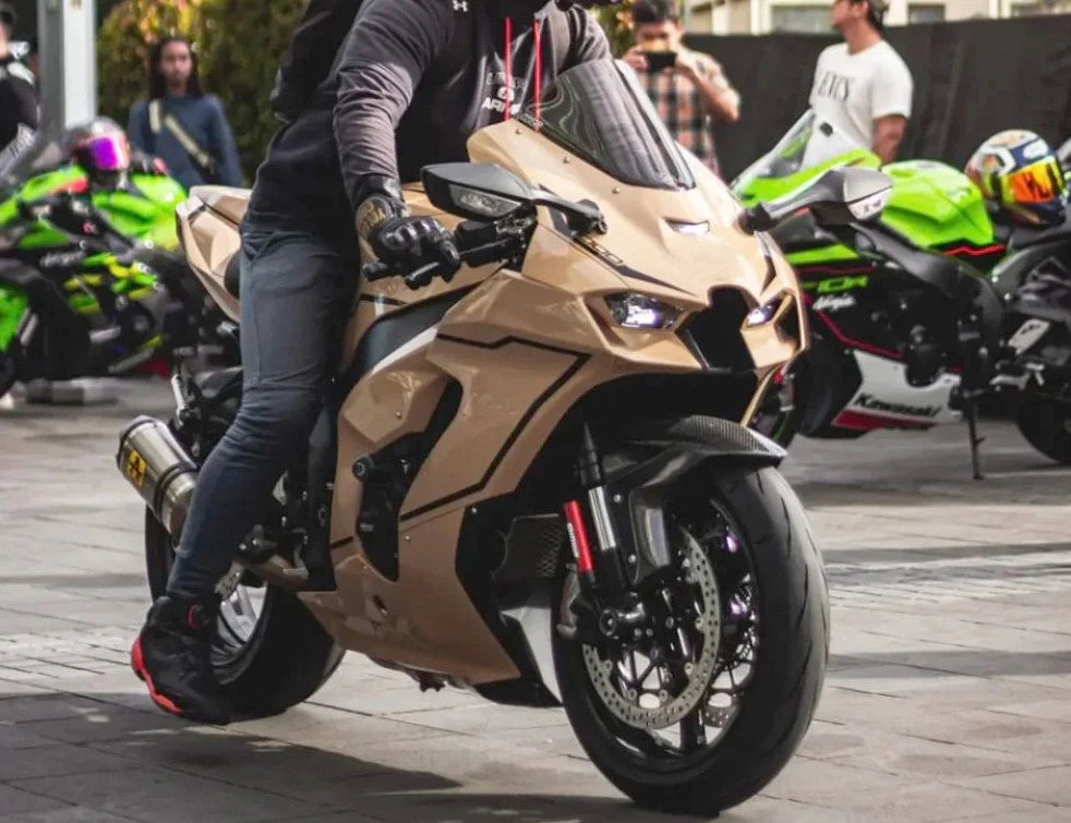 Injection Fairing Kit for Kawasaki ZX-10R ZX-10RR (2021–2025) Beige