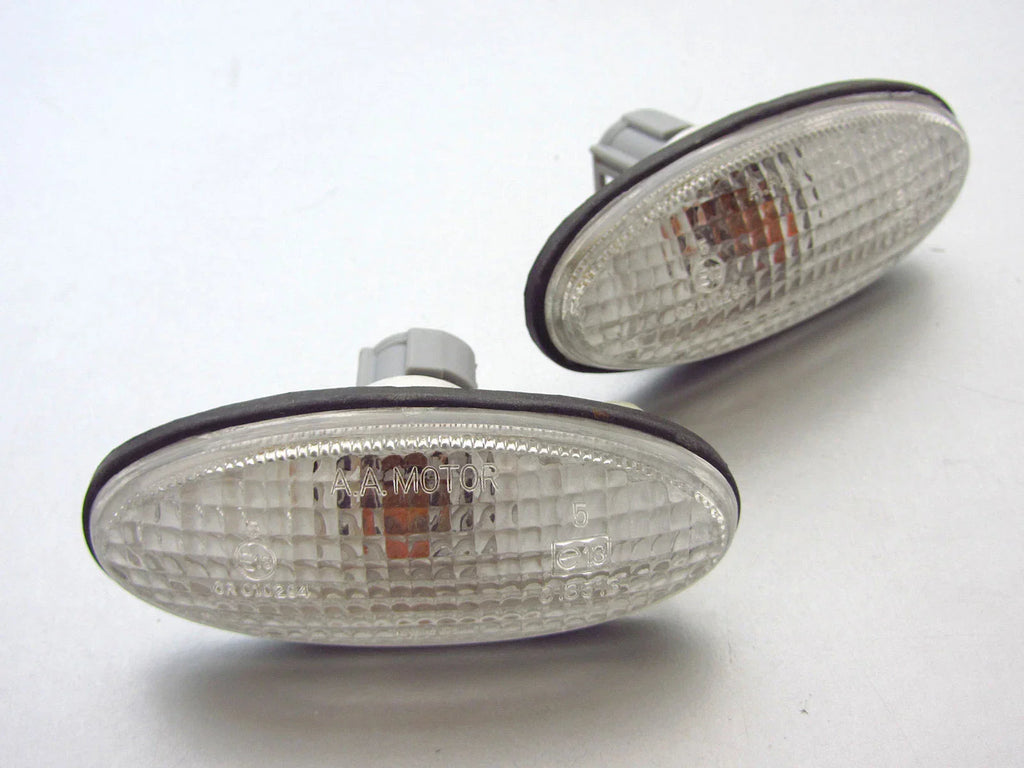 Clear Guard Side Turn Signal Lights for Nissan Navara D22 (1997-2005)