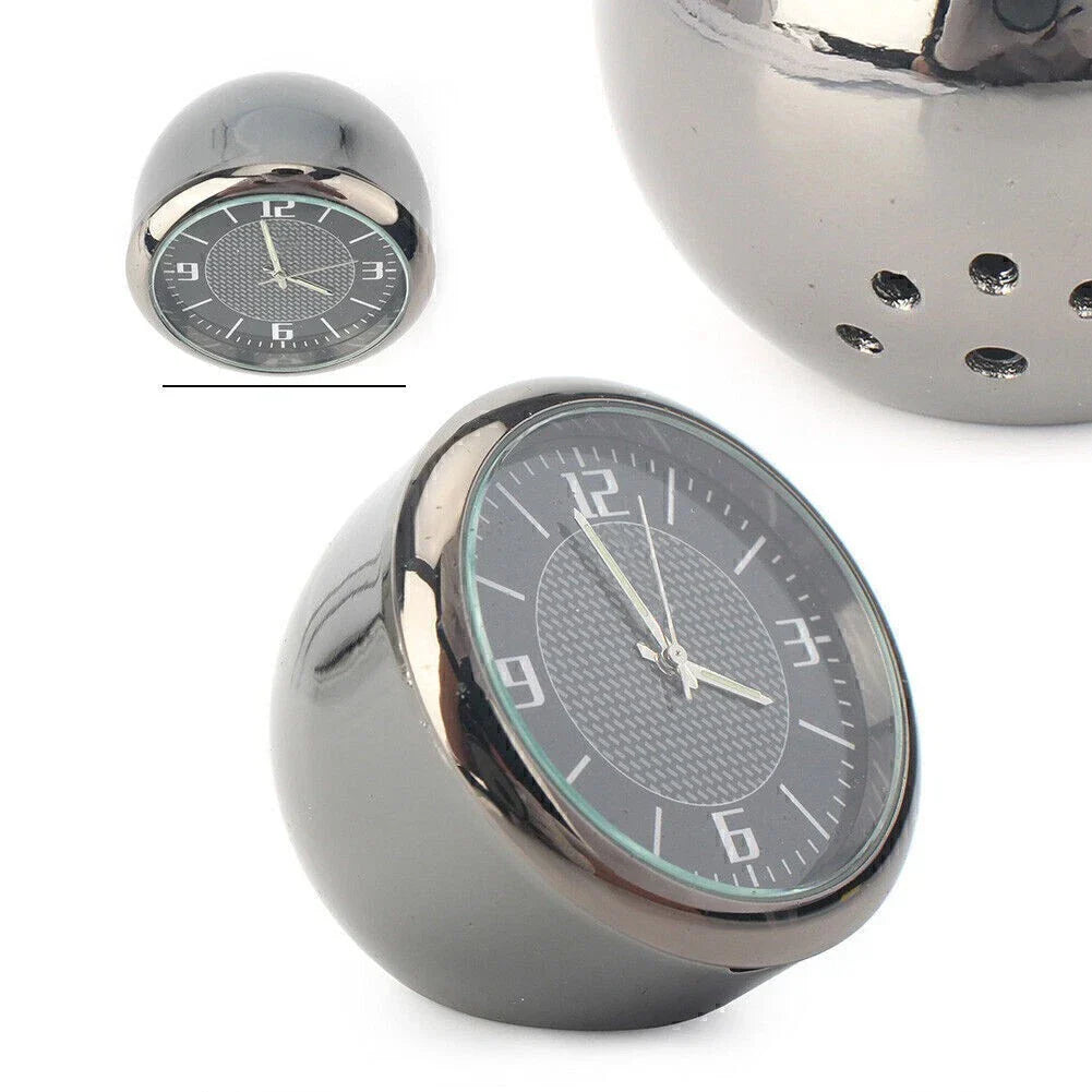 Luminous Quartz Clock for Nissan