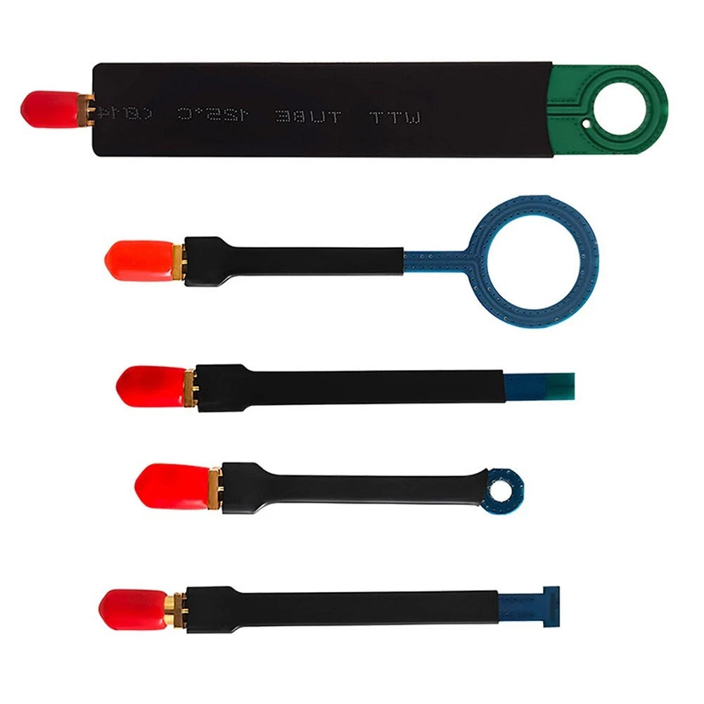Antennas for Accessories with Large Heat Dissipation PCB