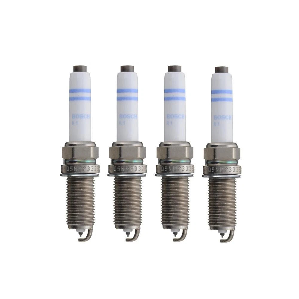 Set of 4 Bosch Double Platinum Spark Plugs for Audi A3 A4 Q7, Porsche Macan, Golf L4