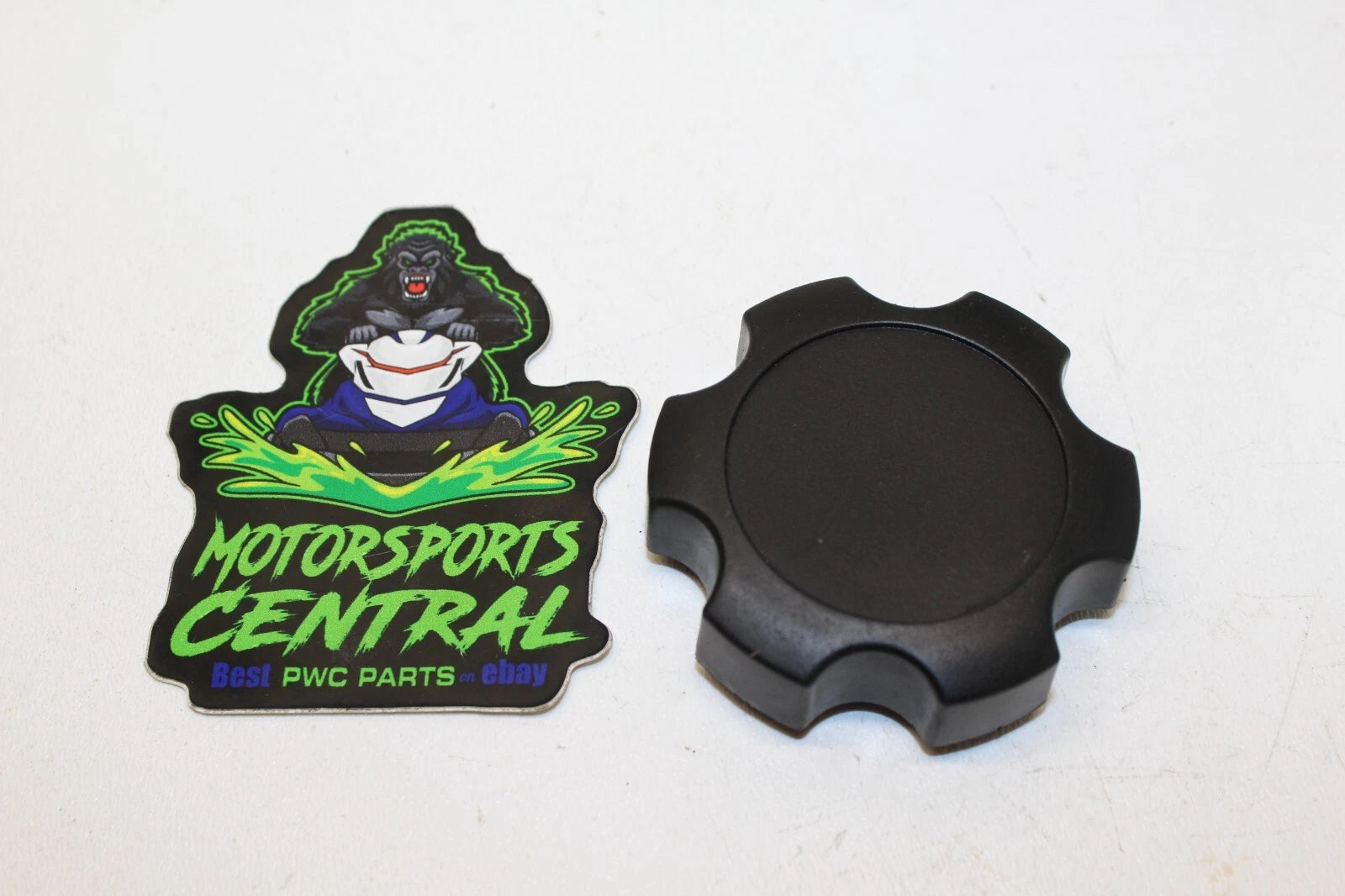 Oil Tank Cap Lid Cover for Yamaha Raider GP 650 700 760 800 1200 (1996–2004) GE2-6784A-00-00