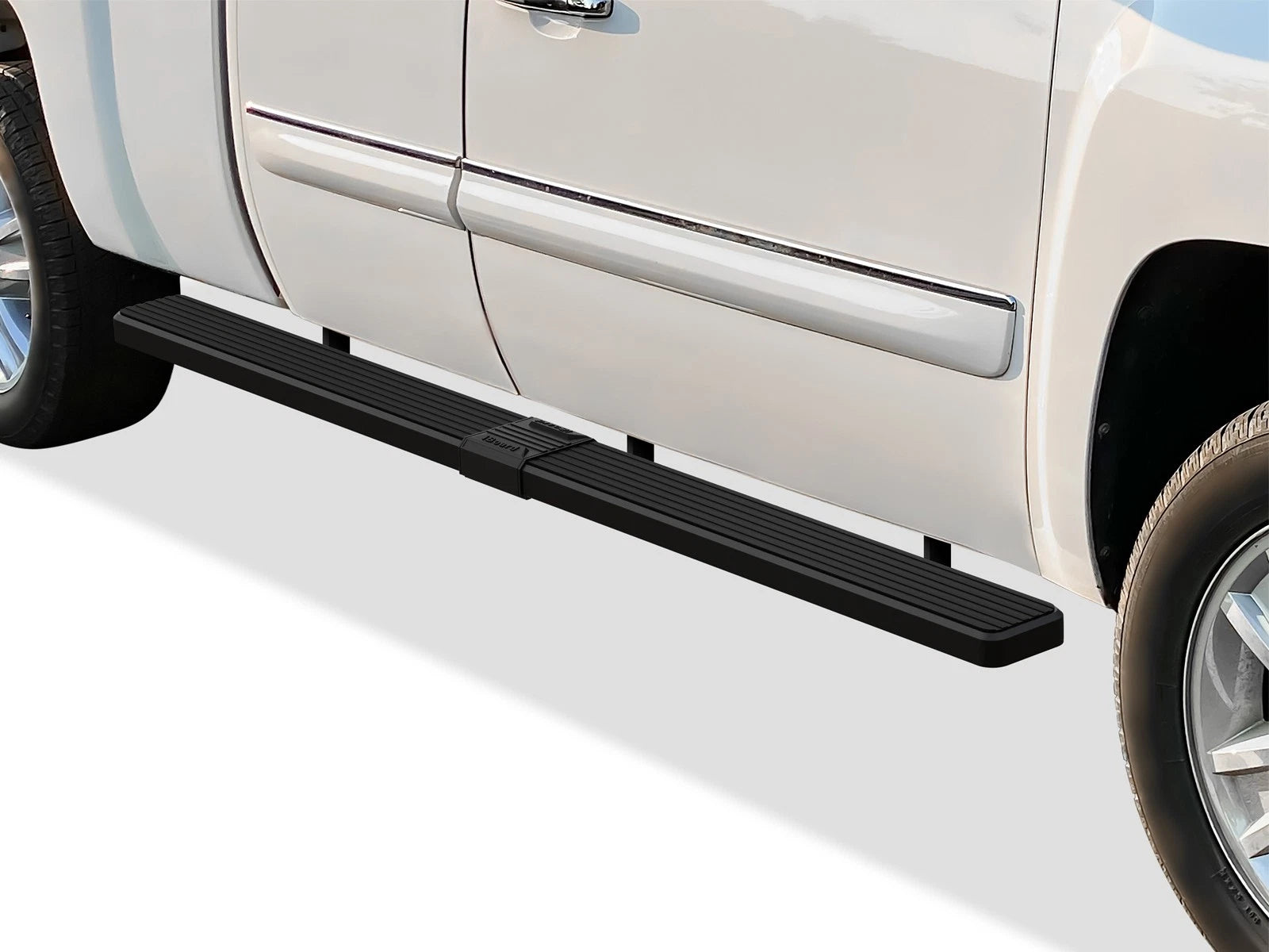 5-Inch Wheel to Wheel iBoard for Silverado Sierra Double Cab (1999–2013)