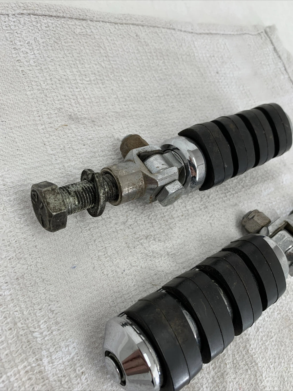 Motorcycle Pegs with Mounts for Harley Davidson Dyna