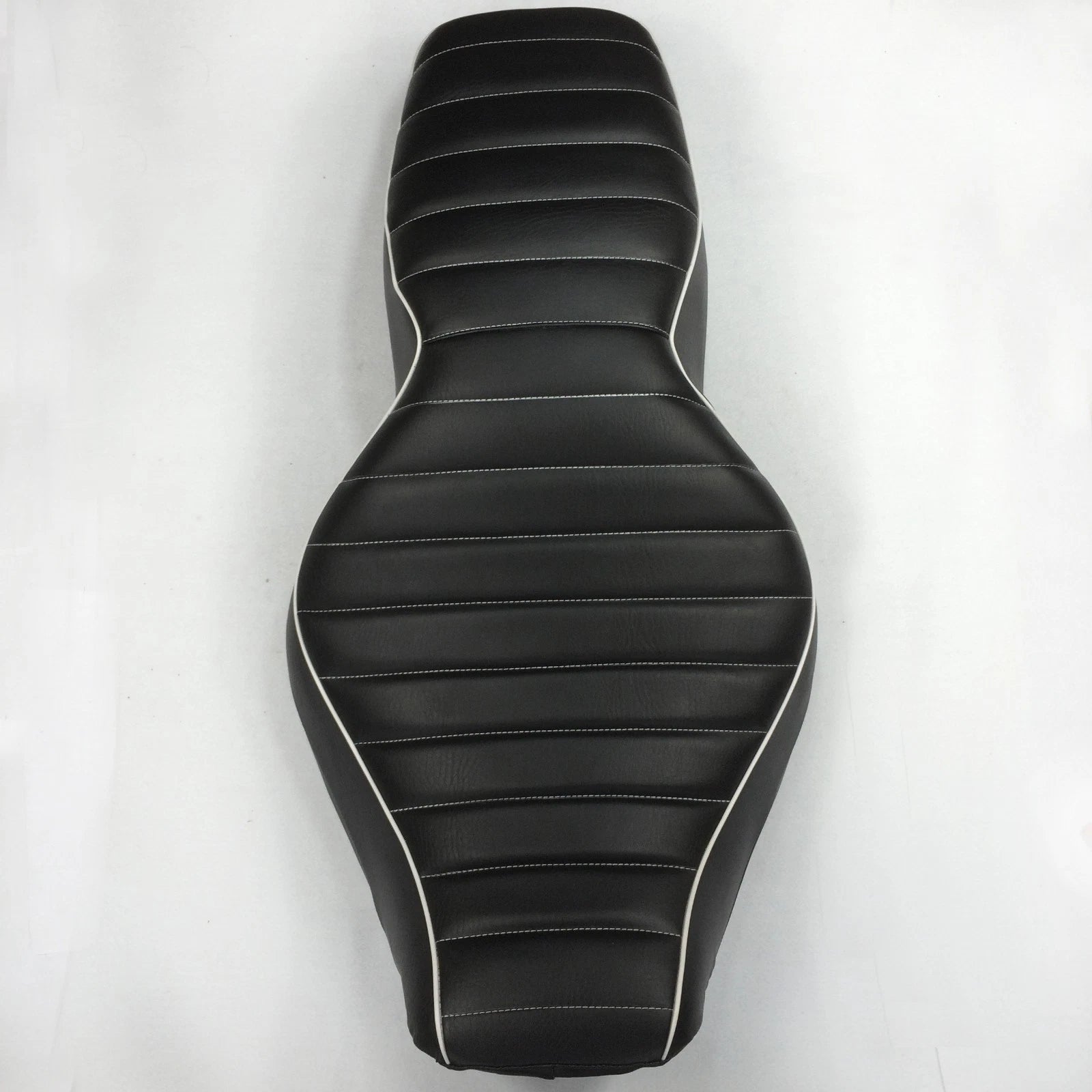 2X Cross Stripe Leather Seats for Harley Road King (1997–2006)