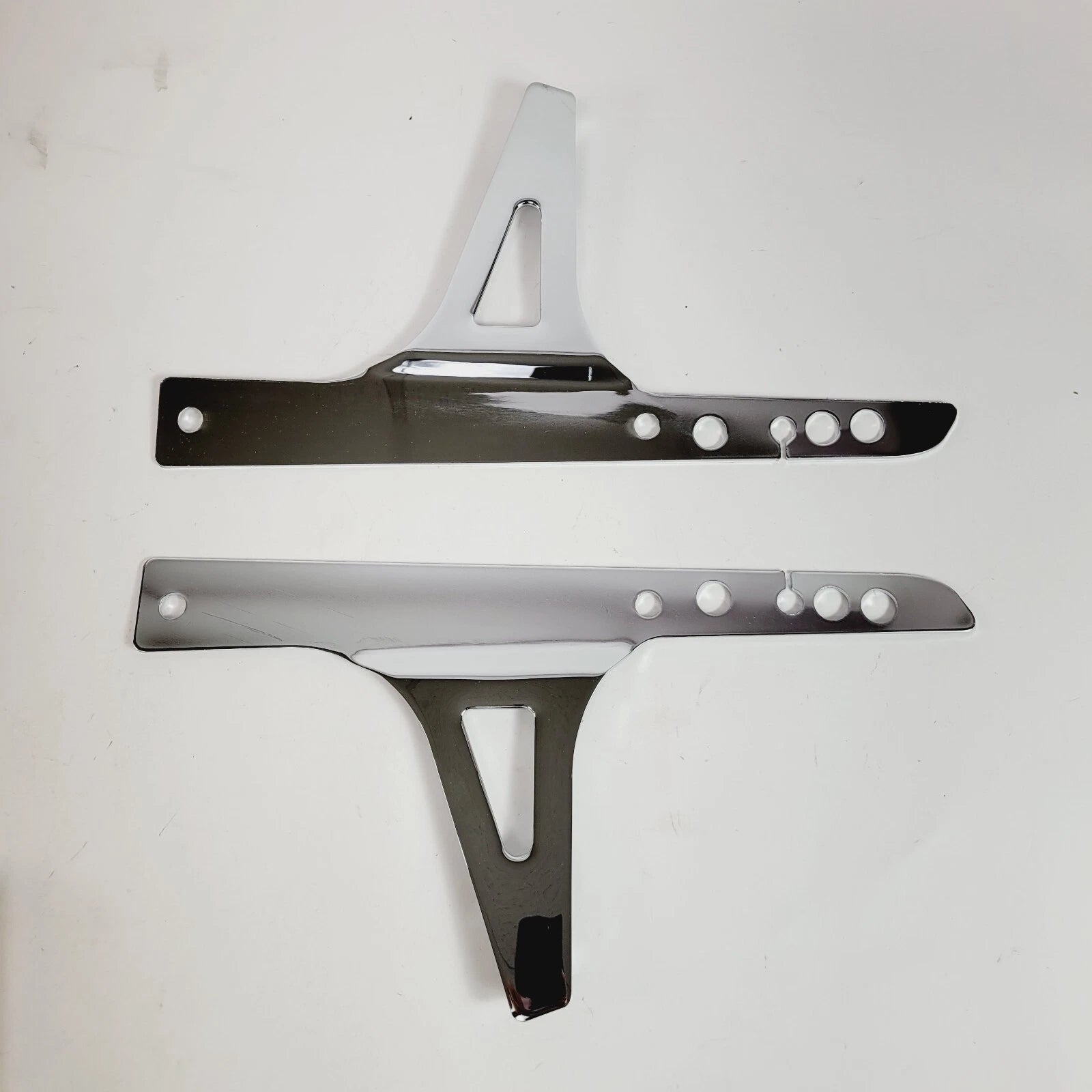 Set of 2 Chrome Detachables Rigid Sideplates for Harley Dyna Fat Bob (2008–2023) 53020-06A
