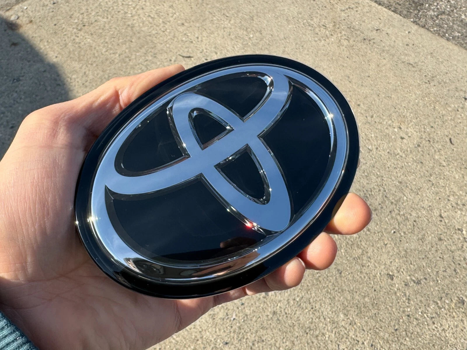 Front Grille Emblem for Toyota Corolla (2019–2024) 90975-02124