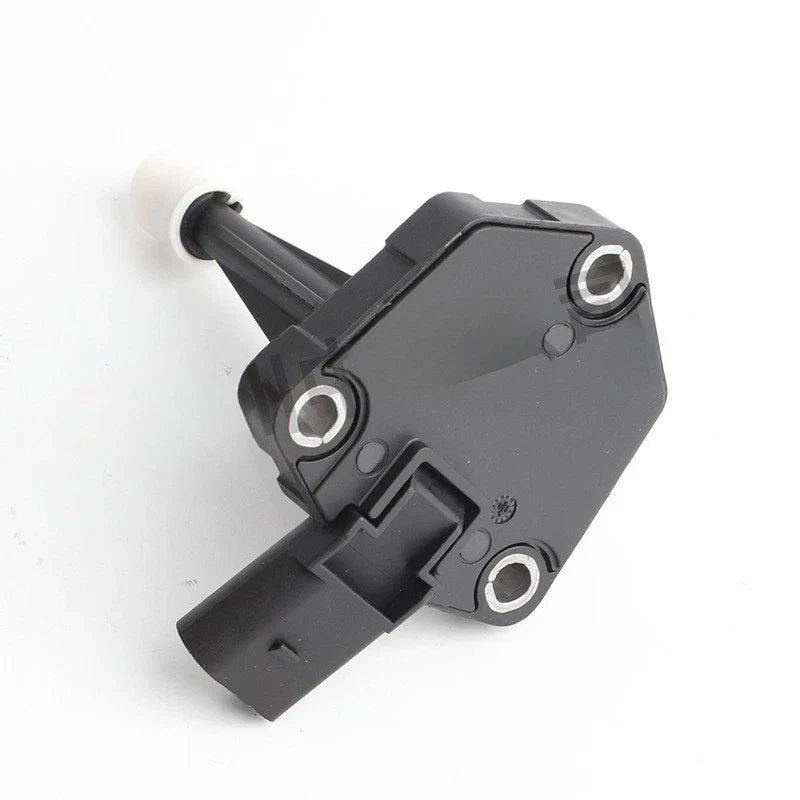 Engine Oil Level Sensor for Audi Q5 Q7 RS5 Volkswagen Jetta Touareg (2006–2018)