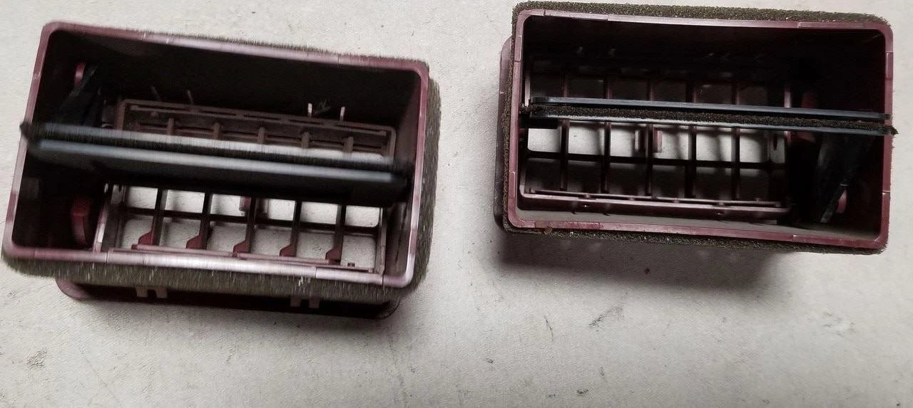 Dash Vent Set for Lincoln Mark VII (1984–1989)
