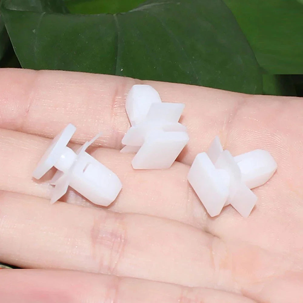 20 x Car Front Bumper Mounting Nylon Clips for Subaru Forester (1998-2005)