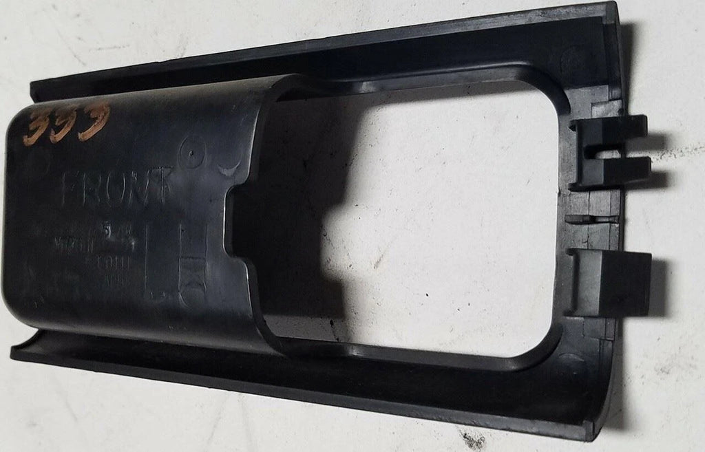 Front LH Door Handle Cup Insert for Lincoln LS (2000–2002)