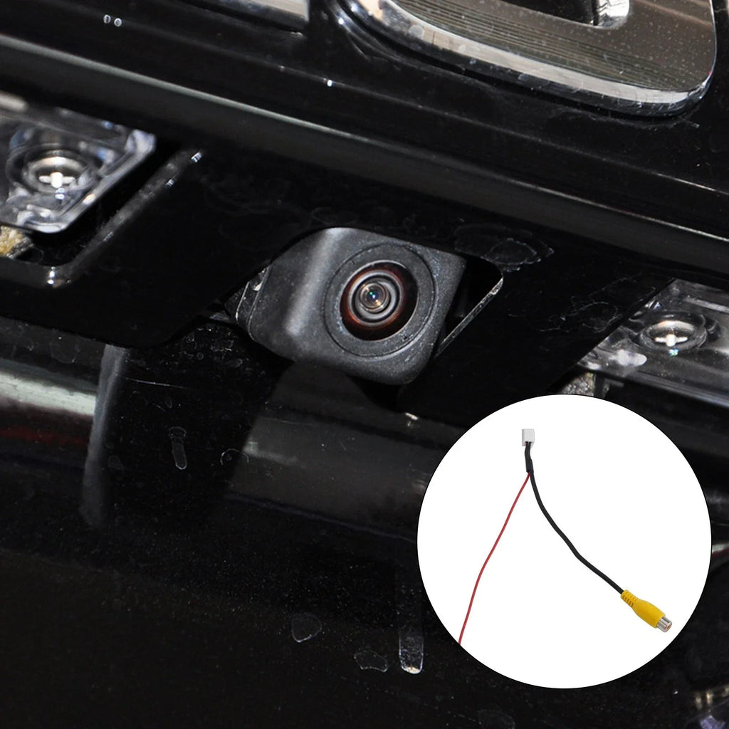 Male Connector / Adapter for Reverse Camera for Car