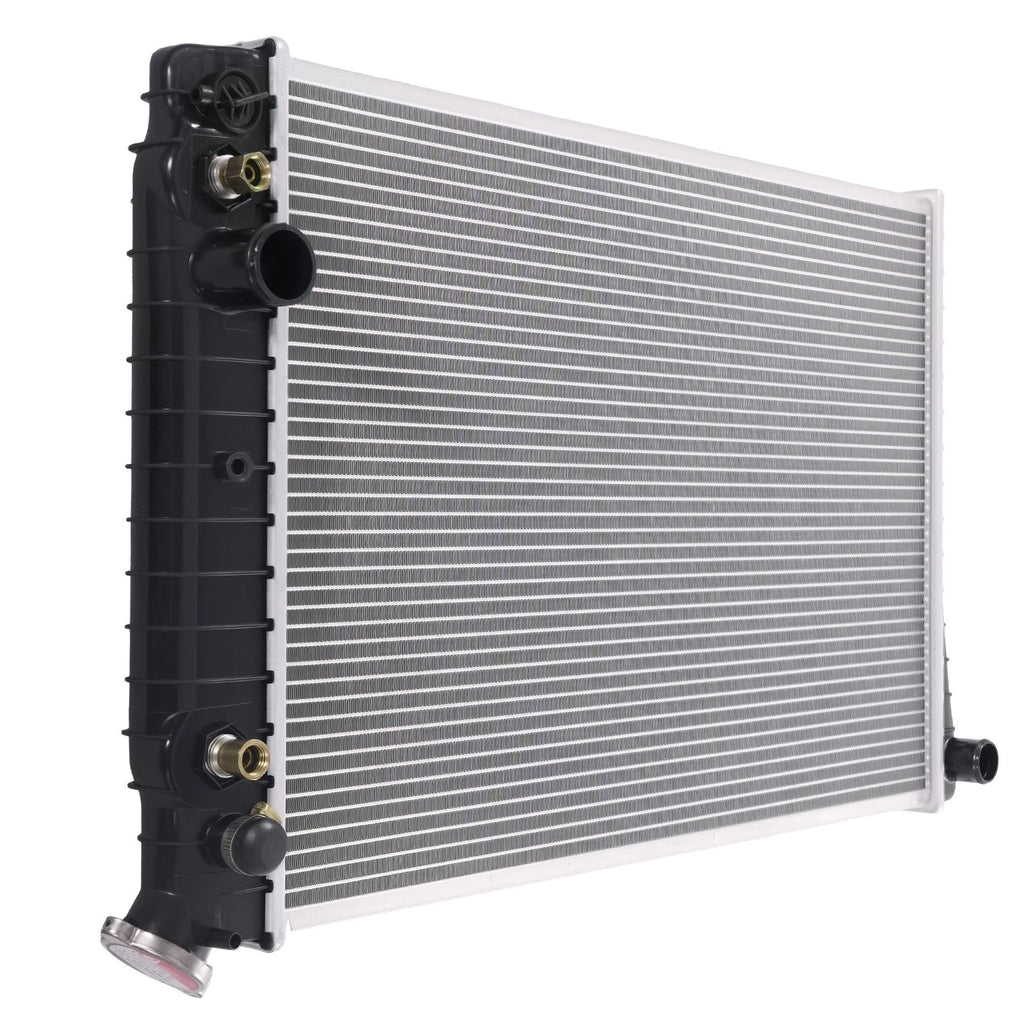 Cooling Radiator for Chevy Camaro Pontiac Firebird (1982–1992) CU951 951 3049204