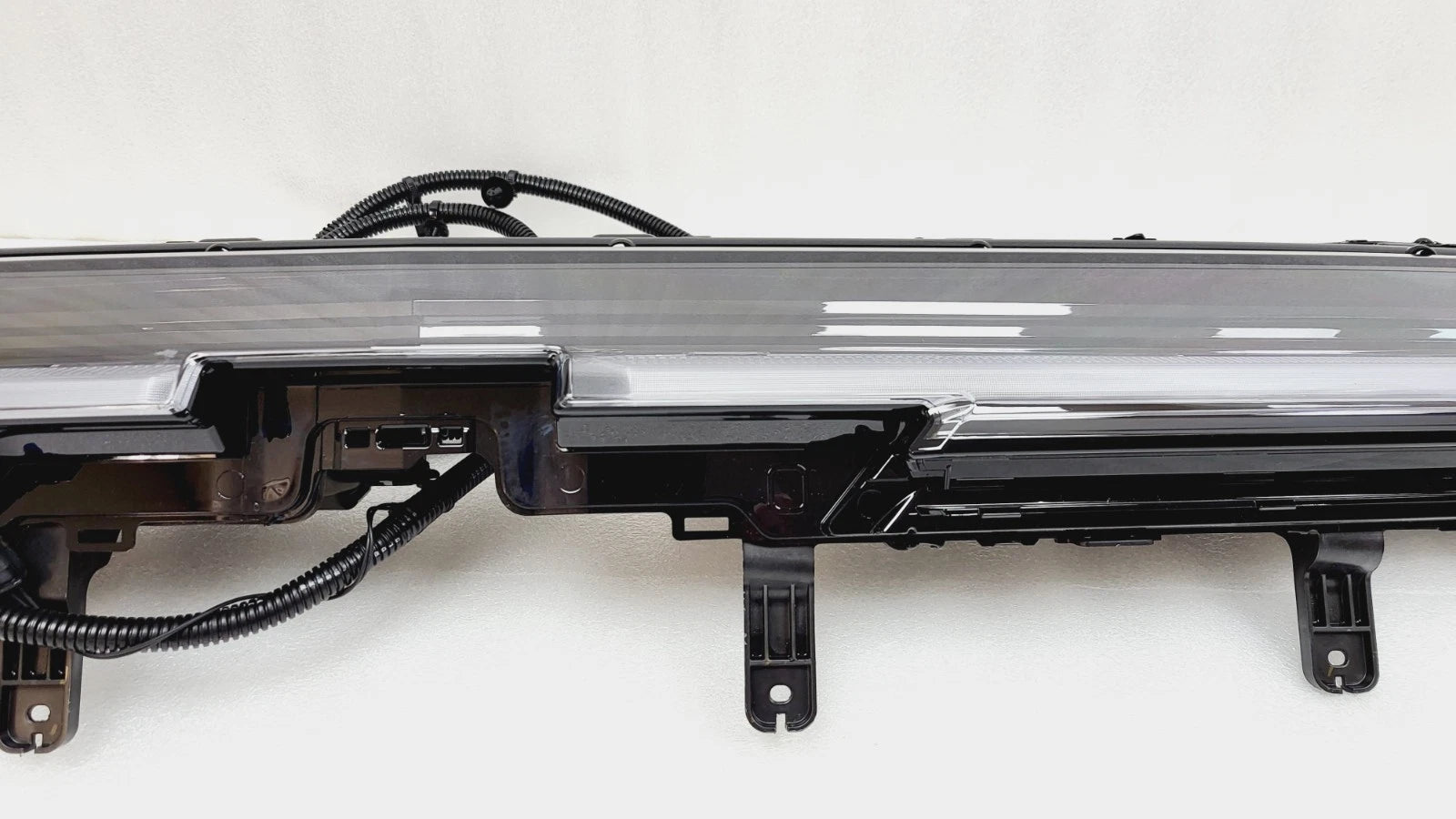 LED Front Center Headlight Light Bar for Chevy Silverado EV (2024–2026) 86281655