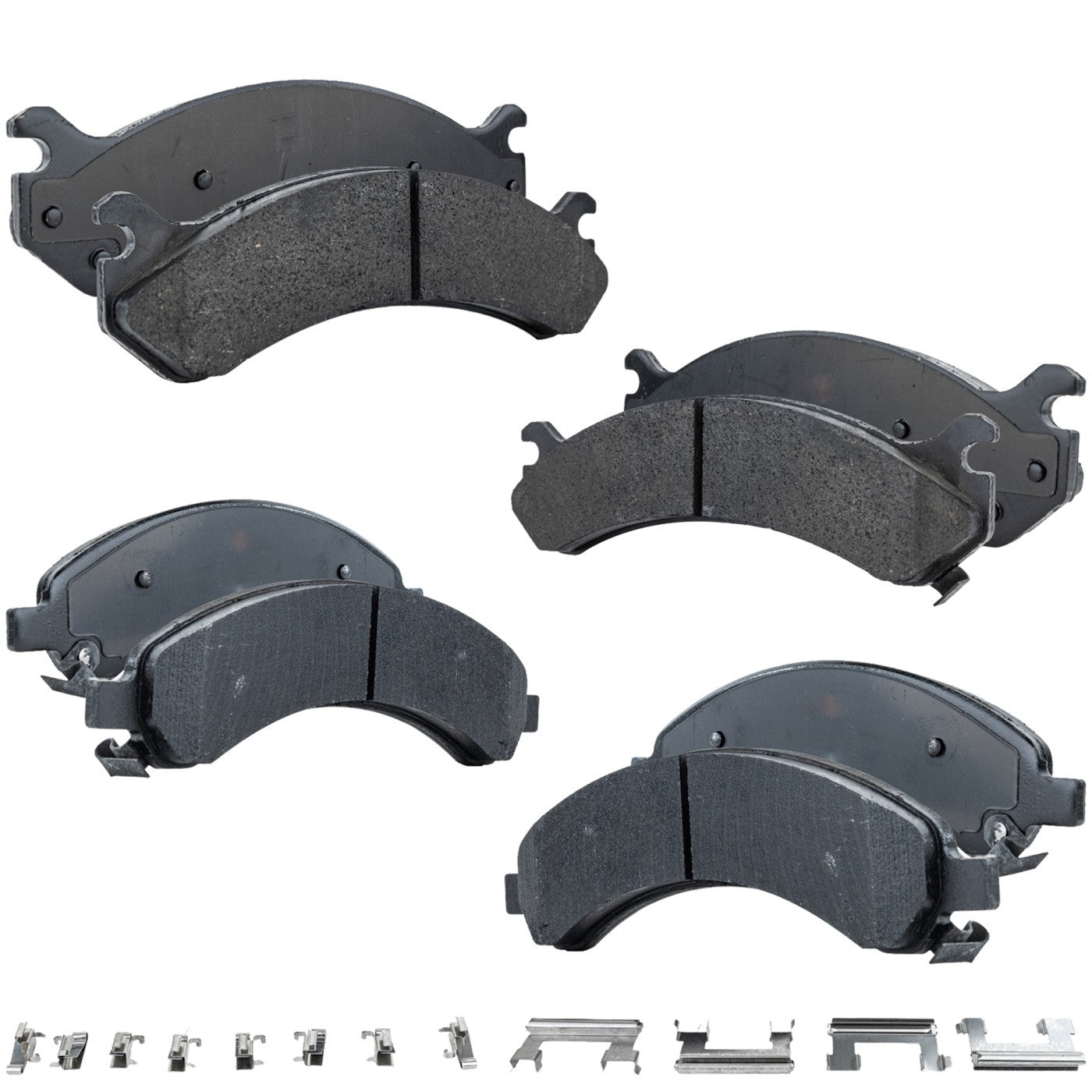 Set of 4 Ceramic Brake Pads for Chevrolet Express 3500 (2003–2008)