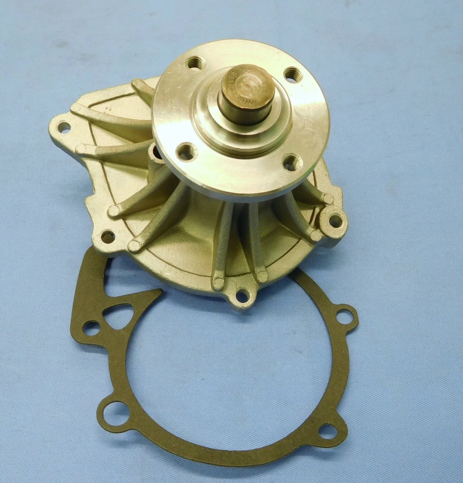 New Water Pump for Hilux KZN165 1KZTE Diesel Engine (2005-2015)