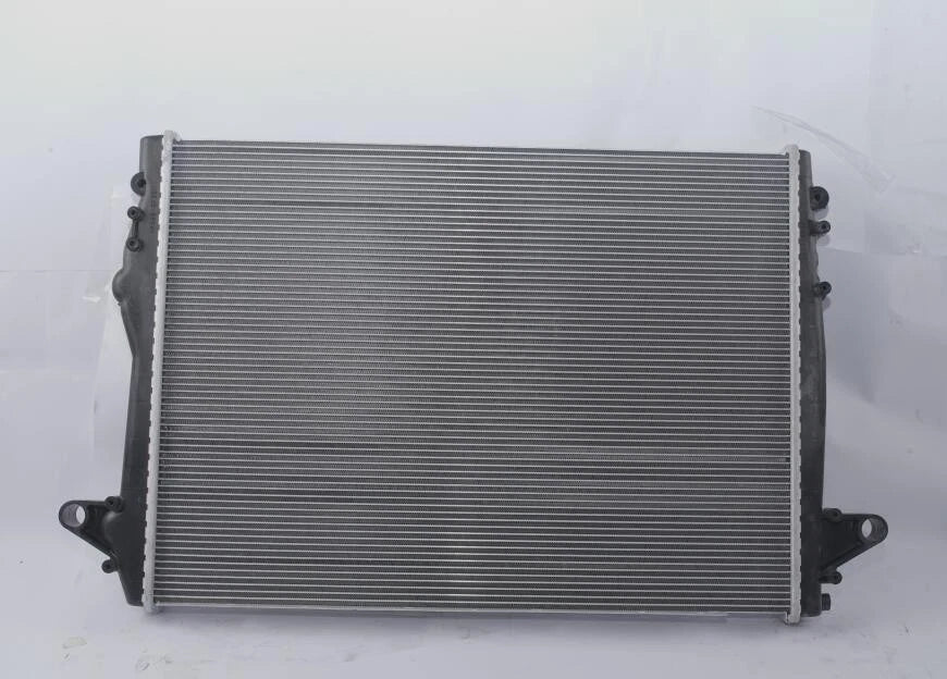 Radiator for Maserati Quattroporte GranTurismo GranCabrio (2009–2018)