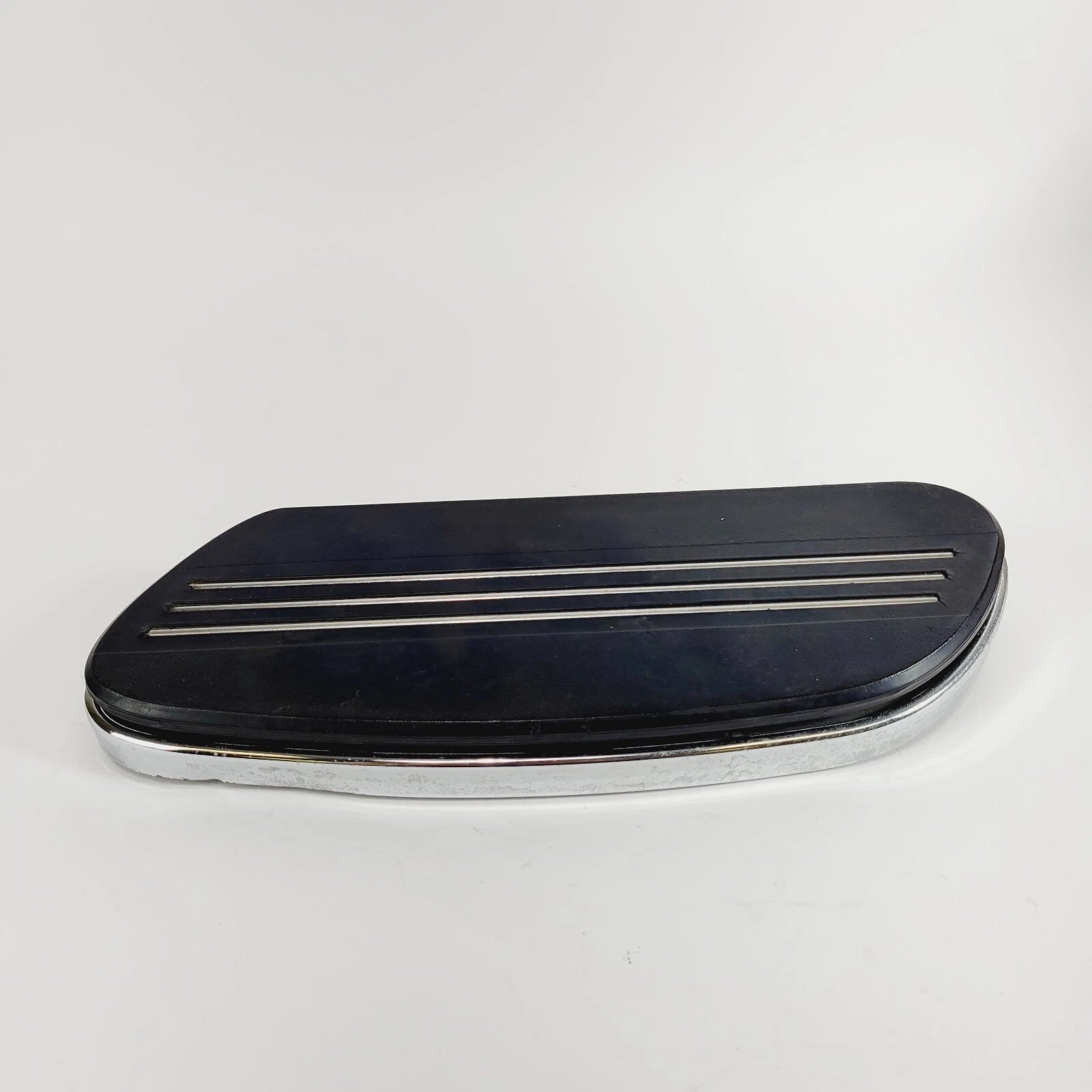 Chrome Streamliner Right Floorboard for Harley-Davidson Touring Street Glide (1986–2023)