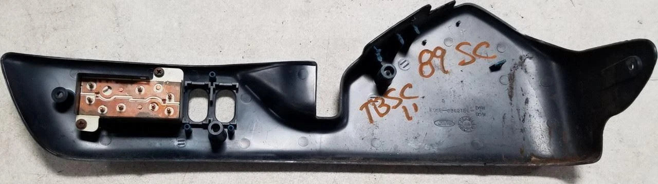 Seat Switch Trim RH for Ford Thunderbird SC (1989–1995)