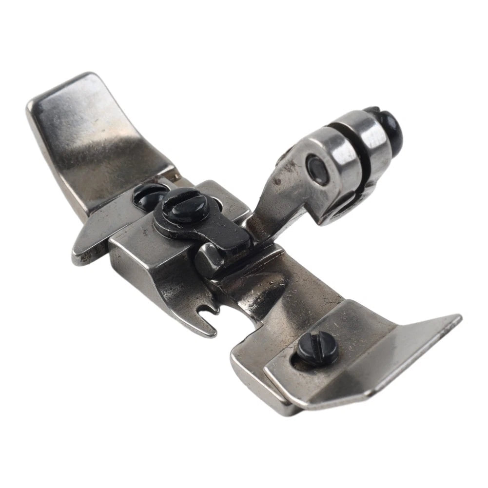 Set of 4 Chrome Plated Presser Feet for Sewing Machines 700