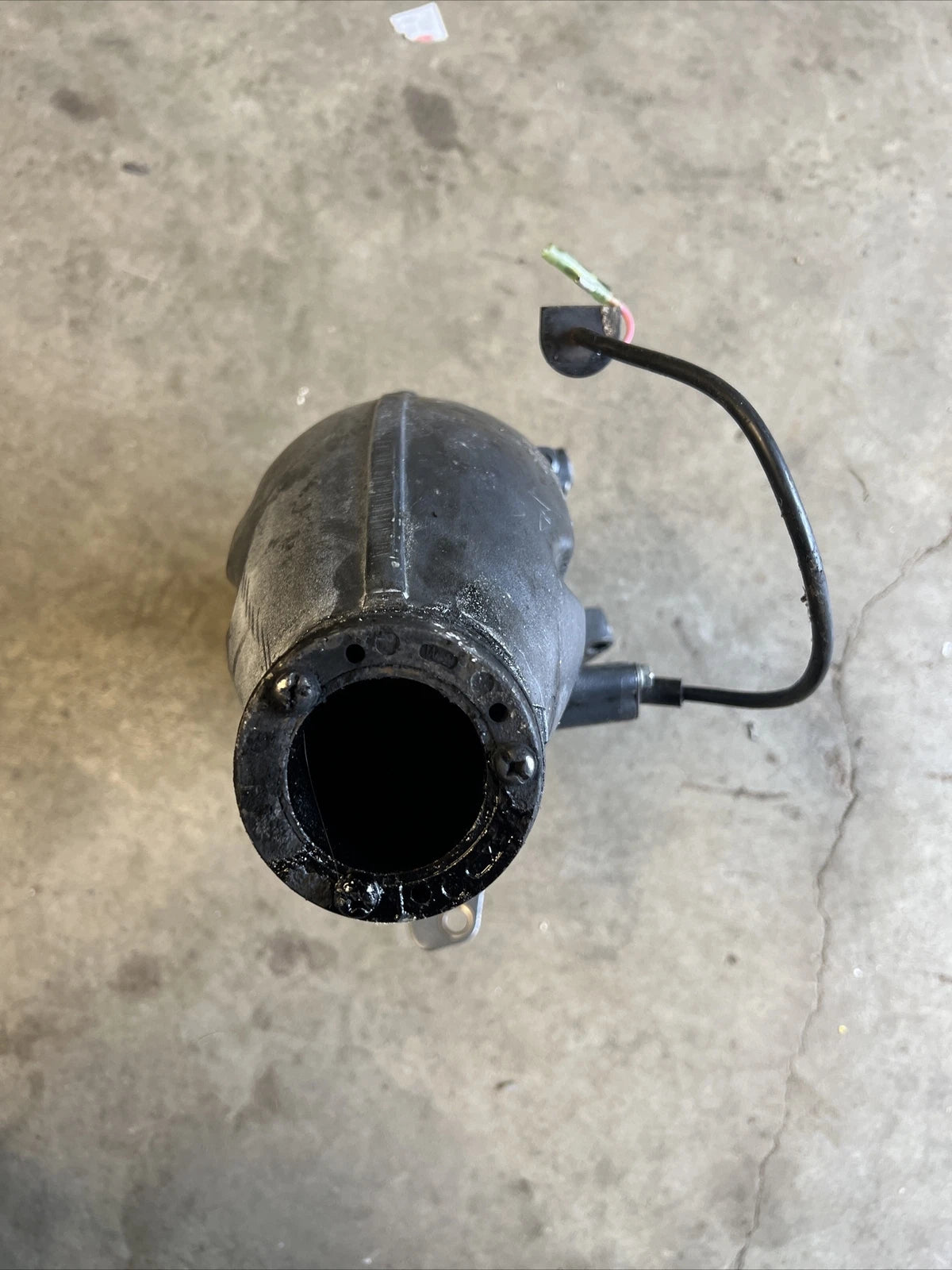 Exhaust Stinger Pipe Muffler Chamber for Yamaha Wave Raider Venture 760 (1996–1998)
