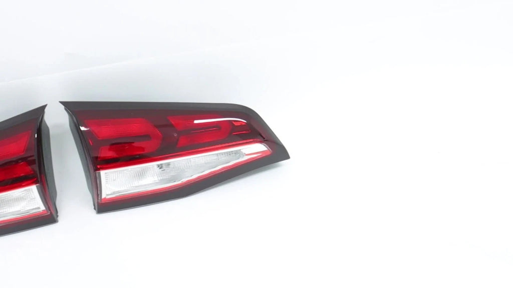 Set of 2 Tail Lights for Chevy Equinox LT/LS (2022–2024) Halogen