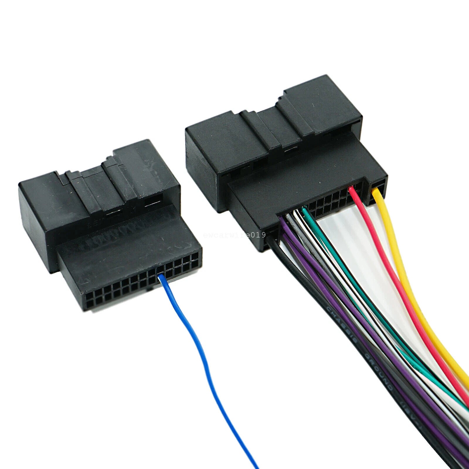Radio Install Wiring Harness with Antenna Adapter for Ford Focus Fusion (2013–2017)