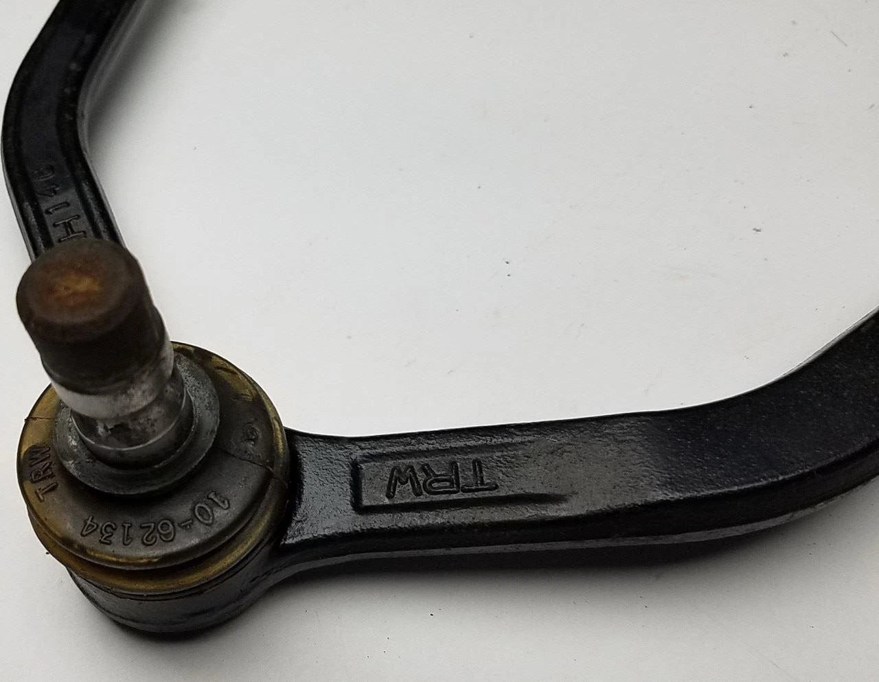 Front Upper Control Arm for Ford Thunderbird Cougar (1989–1997)