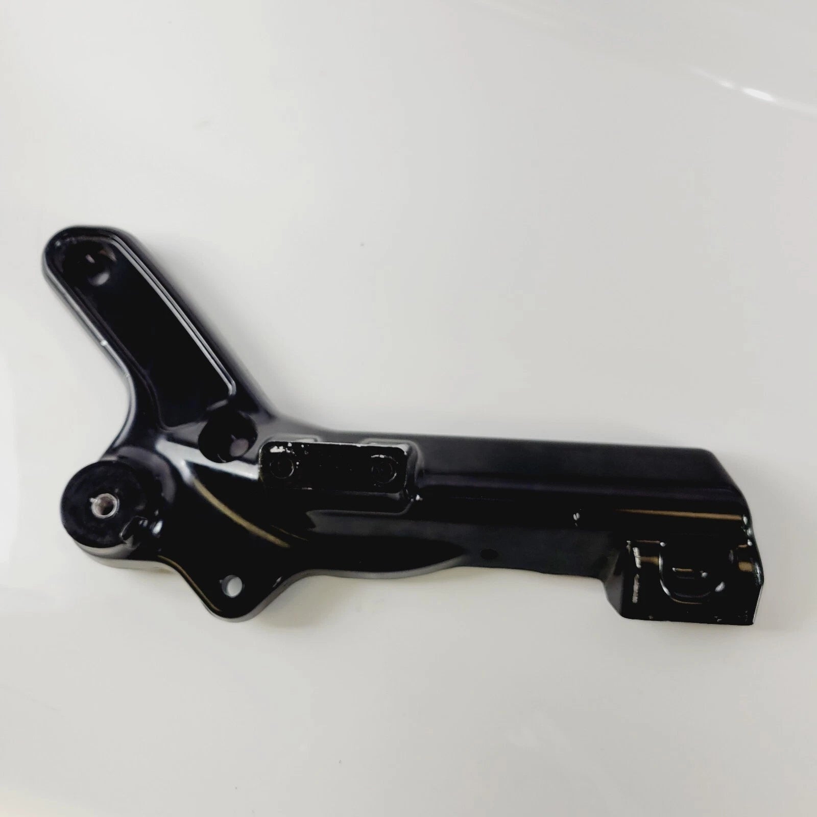 Exhaust Mount Bracket for Harley-Davidson Softail Breakout Fatboy (2021–2025) 65500108