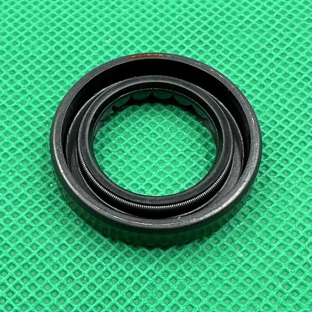 Oil Seal 20x32x6 mm for Honda EU2000i EB2000i GX100RT GX100 (91202 KJ9 003)