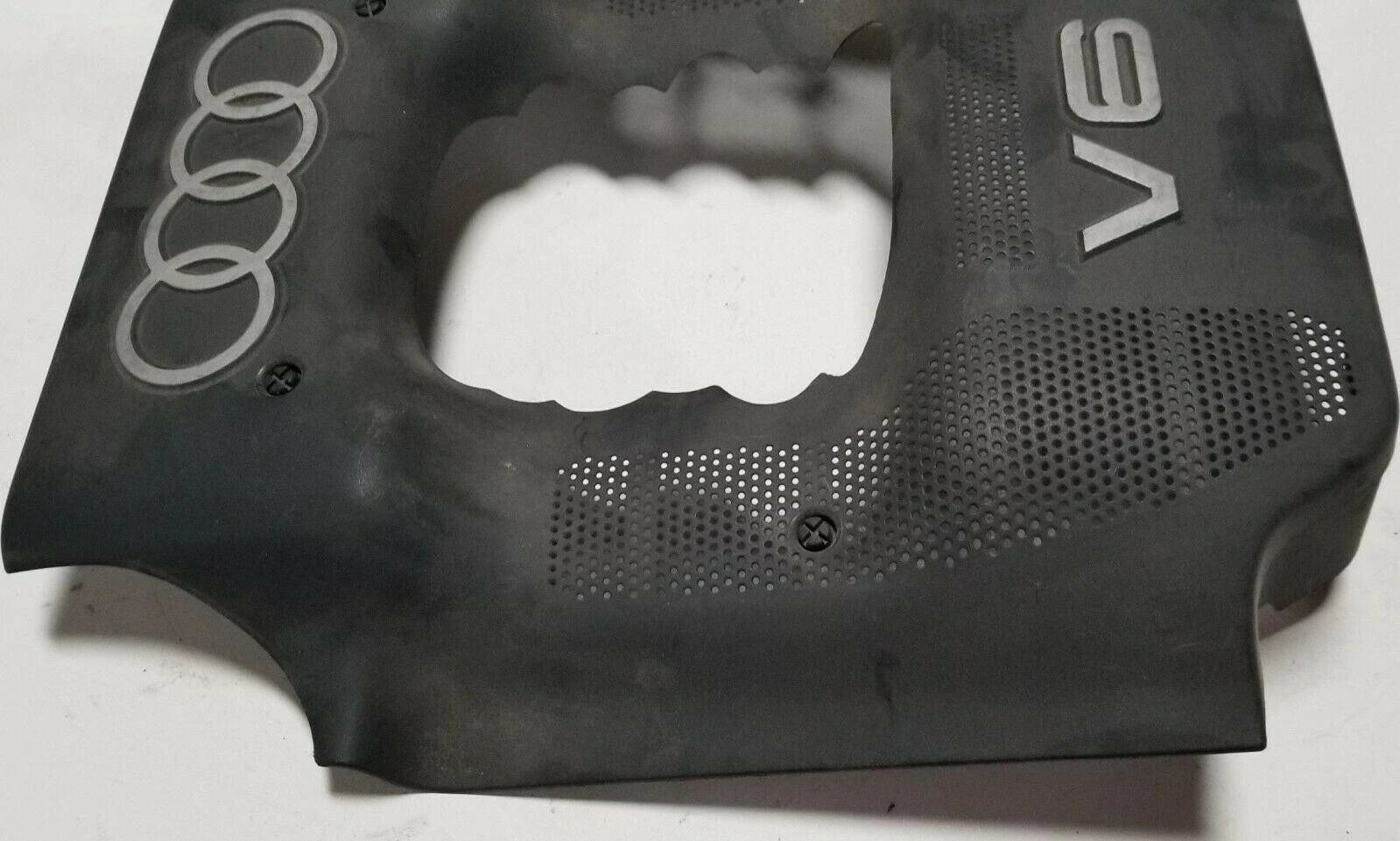 Center Engine Cover for Audi A6 C5 2.8L V6 (1998–2001) 078103927P
