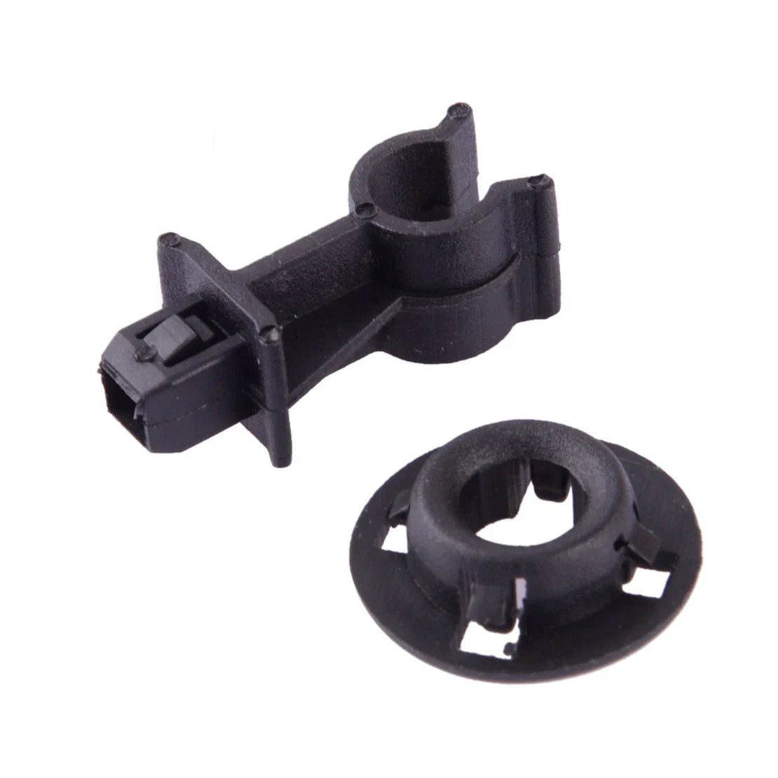 4 x Mounting Clips for Nissan Dualis J10, Navara D40 (2007-2015)