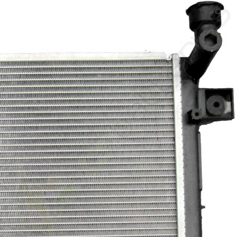 Aluminum Radiator for Dodge Nitro (2007–2012) & Kia Rondo (2010–2012)