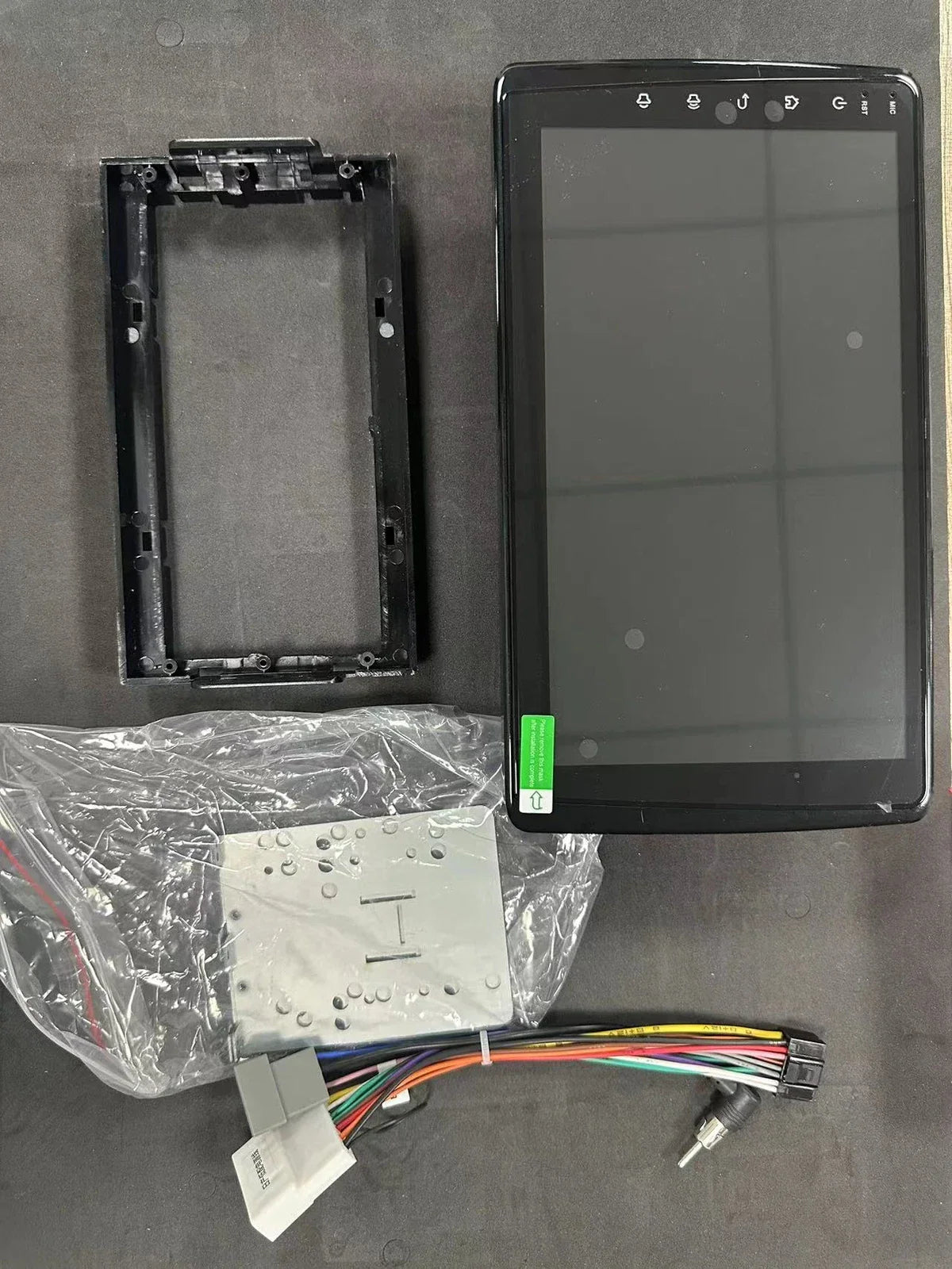 Apple CarPlay Android Auto Head Unit for Nissan X-Trail (2001-2007)
