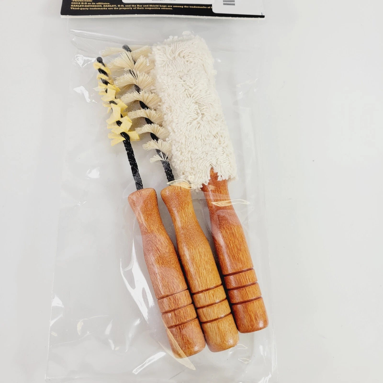 Set of 2 Detailing and Washing Brushes for Harley-Davidson (OEM 94844-10)