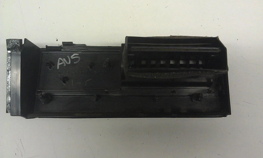 Left Air Vent Panel for Thunderbird Cougar (1989–1993) - SKU 101164
