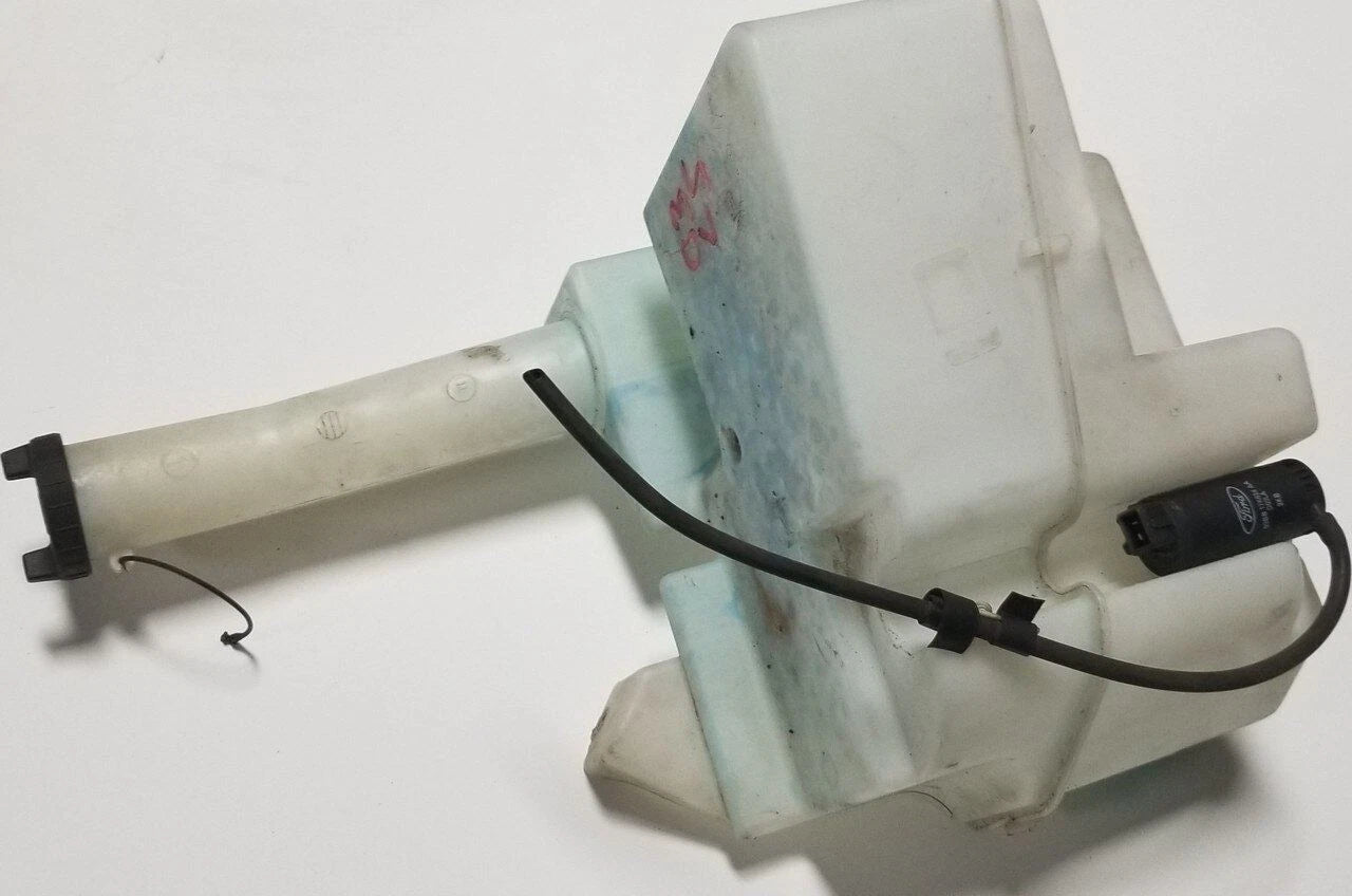 Washer Wiper Fluid Tank with Pump for Lincoln LS (2000–2006)