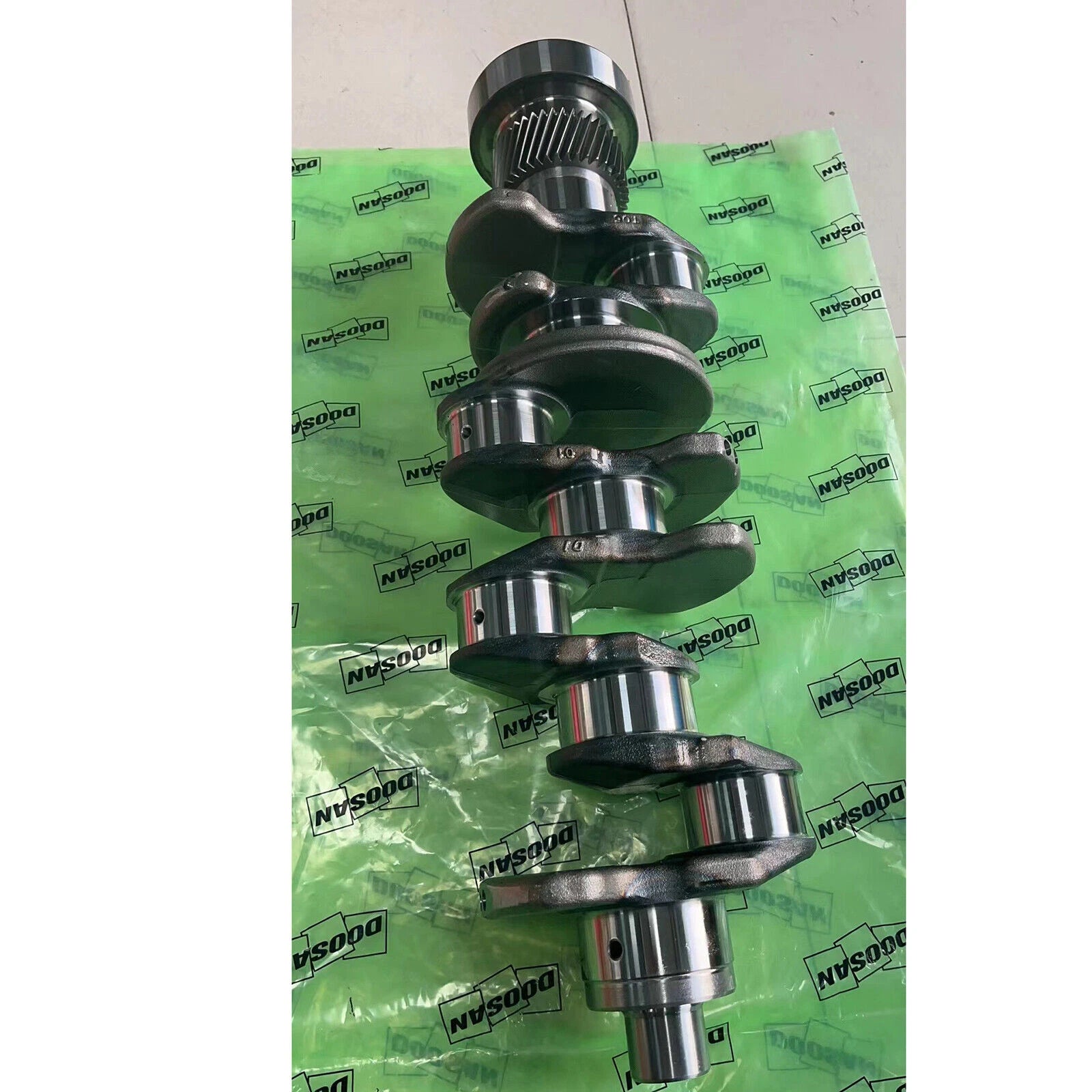 Crankshaft 150107-00957 150107-00542C for Doosan Daewoo D34