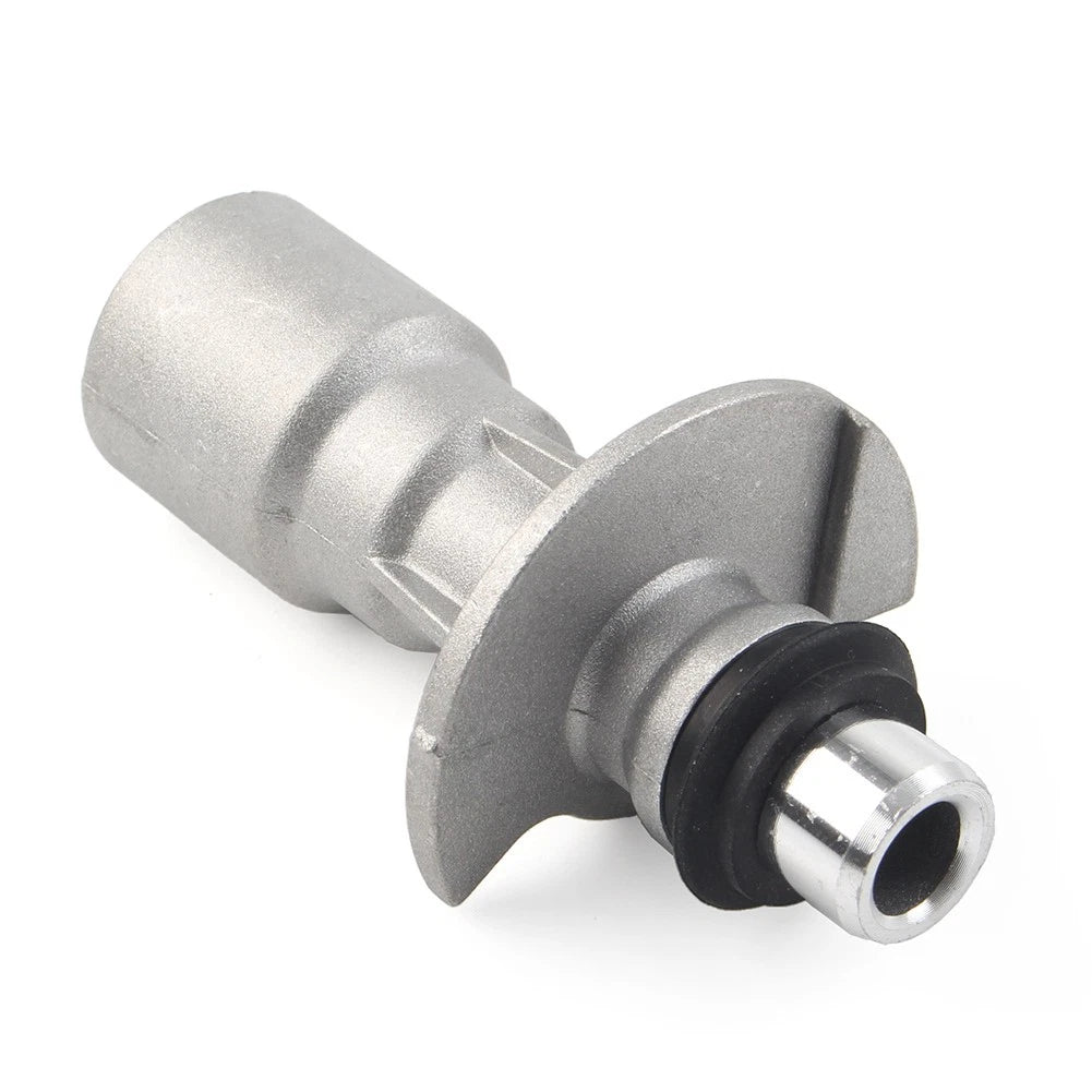 Water Pump Oil Cooler Pipe Adaptor for Land Rover LR4 (2010–2016) LR028136
