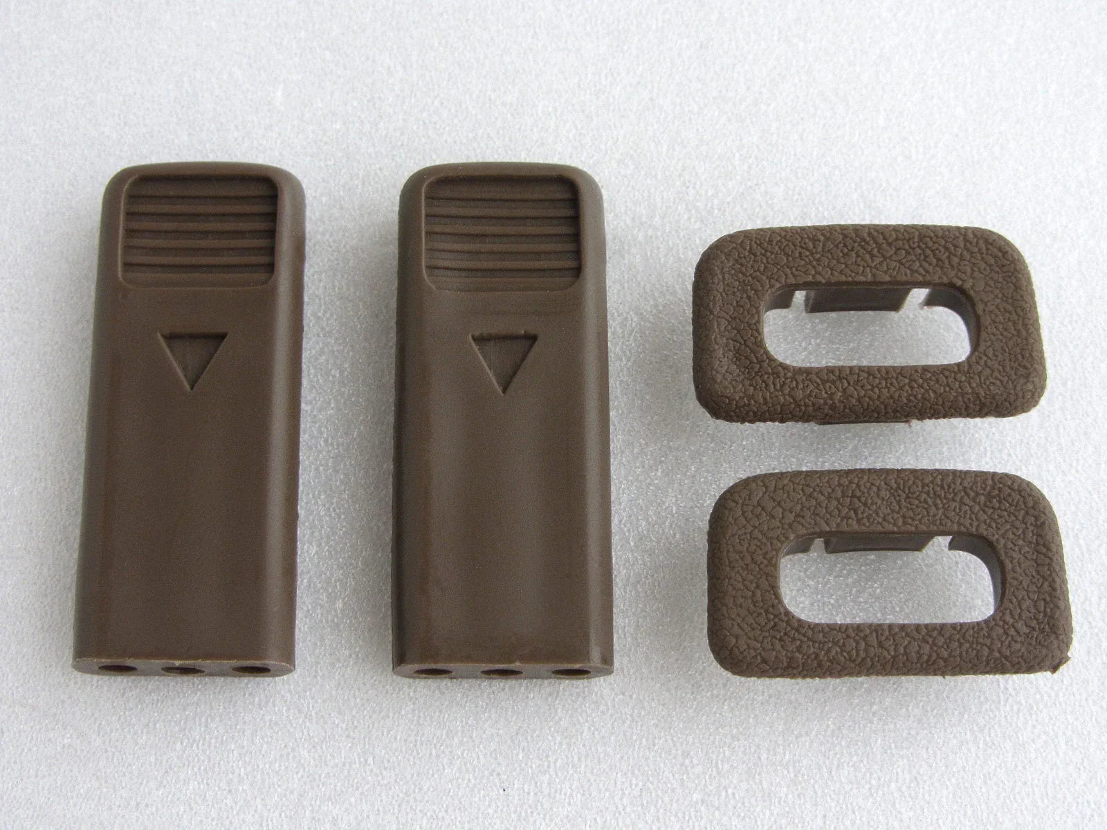 Isuzu TF TFR Holden Rodeo 2 x Door Lock Knobs & Surrounds
