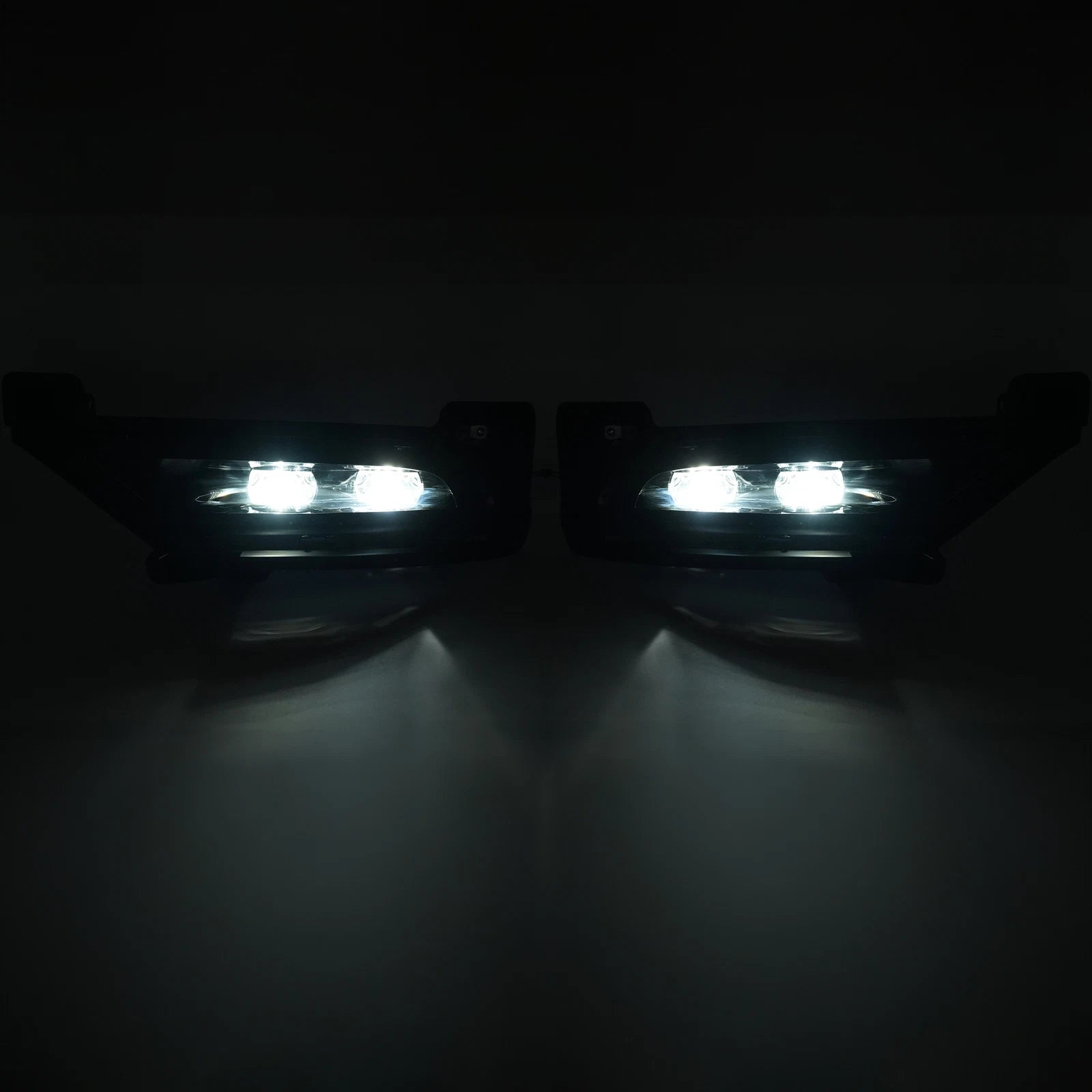 2X LED Fog Lights Bumper Lamp Bezel w/Switch for Chrysler 300 (2015–2024)