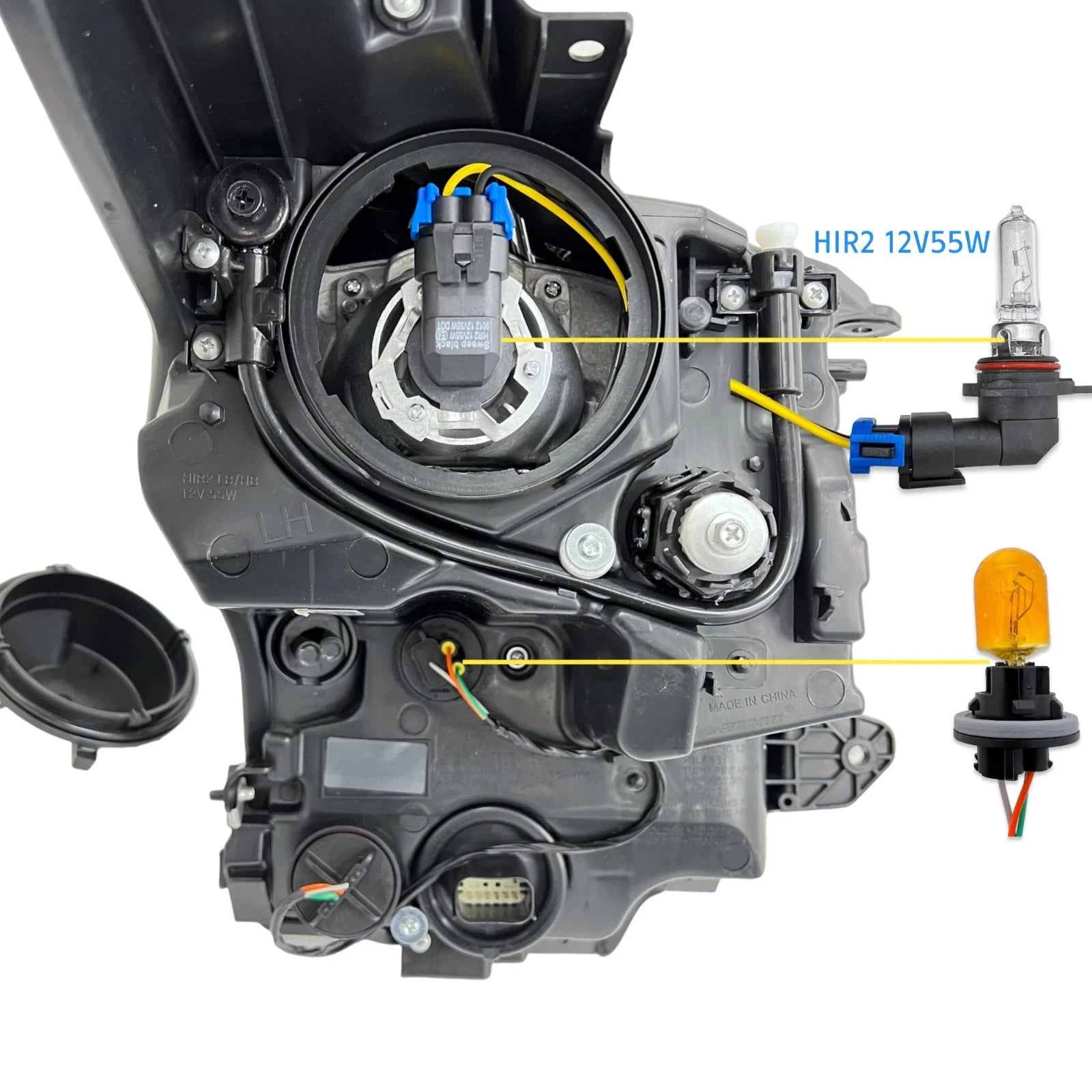 Left Halogen Headlight for Cadillac ATS (2013–2018) Chrome Housing, Bulb Included