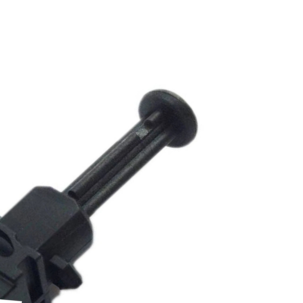 Brake Light Stop Switch for VW Golf MK4, Lupo, Touareg, Audi (1998–2006)
