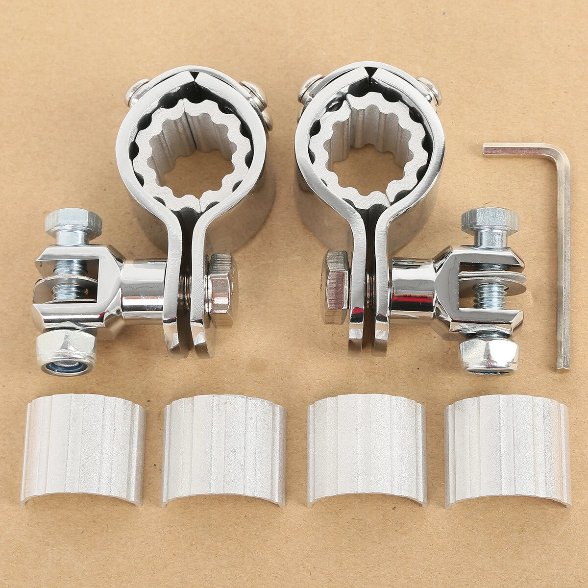 Set of 4 Chrome Foot Pegs Mount Clamps for Yamaha XV1600 XV1700 XV1900