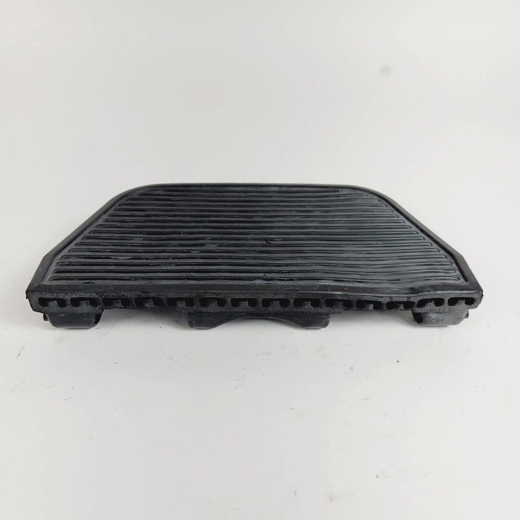 Rear Passenger Foot Floor Bord Pan Insert for Harley Touring Softail (2006)